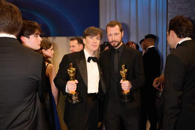 Cillian Murphy a gagné l'Oscar du meilleur acteur pour Oppenheimer, tandis que Mstyslav Chernov a reçu l'Oscar du meilleur film documentaire pour 20 jours à Marioupol.