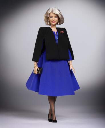 La poupée Barbie à l'image de la reine Camilla