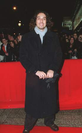En 2000, il joue Vincent dans La parenthèse enchantée.