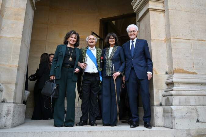 Anne Sinclair, et son mari Pierre Nora et Sylviane Agacinski et son mari Lionel Jospin lors de la réception de Sylviane Agacinski à l'Académie Française le 14 mars 2024