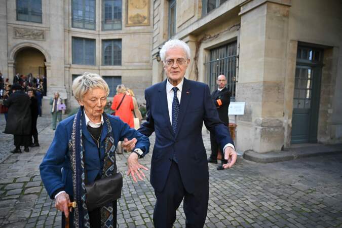 Sur cette photo, on retrouve Lionel Jospin, l'ancien premier ministre français et mari de Sylviane Agacinski