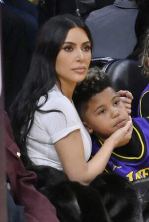 Kim Kardashian est également venue assister au match de la NBA en compagnie de son fils Saint West.