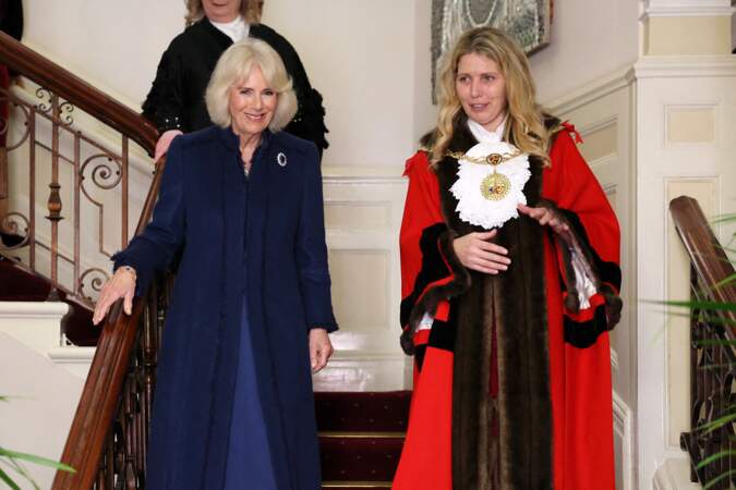 La reine Camilla et le maire de Douglas, Natalie Byron-Teare après le discours de l'épouse du roi Charles III.