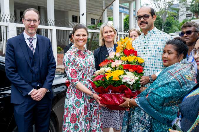 La princesse Victoria de Suède en visite dans le quartier de Attala à Dhaka