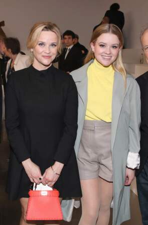 Reese Witherspoon au côté de sa fille Ava Elizabeth Phillippe lors de la Fashion Week de Paris  