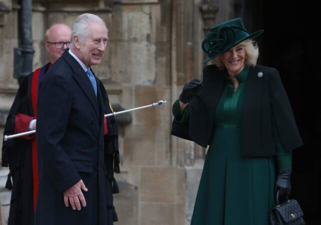 Le roi Charles III assiste avec sa femme Camilla à la messe de Pâques à Windsor