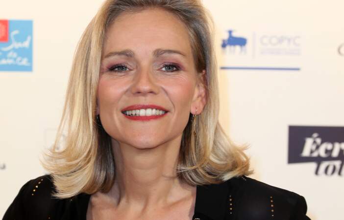 L'actrice de 46 ans devient Sandrine dans Place des victoires, une comédie diffusée en 2019.