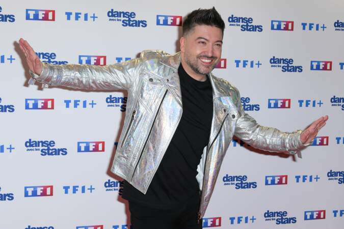 En février 2011, à il devient l'un des membres du jury de Danse avec les stars, ainsi que le directeur artistique de l'émission. Il a 33 ans. 