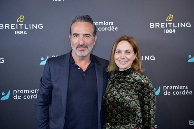 Ce jeudi 4 avril 2024, de nombreuses célébrités se sont retrouvées pour le dîner de charité Breitling à la Samaritaine pour l’association "Premiers de Cordée". L'acteur Jean Dujardin et sa femme Nathalie Péchalat étaient présents