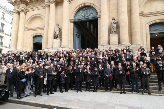 Toutes les personnes présentes lors des funérailles d'Alexis Grüss à Paris