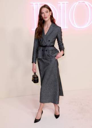 Karlie Kloss assiste au défilé de mode Christian Dior à New York.