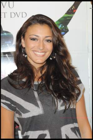 En 2011, alors âgée de 23 ans, elle tient le rôle principal dans le court-métrage Quinte Flush de Karim Hachemi avec Jo Prestia.
Elle tient également le second rôle dans le clip vidéo de la chanson Je cours de Dave Dario.
