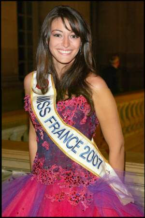 Le 28 mai 2007, à 19 ans, Rachel Legrain-Trapani représente la France au concours Miss Univers qui se déroule au National Auditorium à Mexico (Mexique).