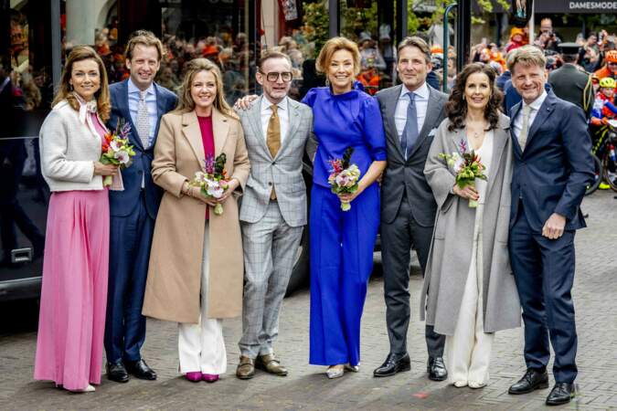 Le prince Constantijn et la princesse Laurentien des Pays-Bas, le prince Maurits et la princesse Marilene des Pays-Bas, le prince Bernhard et la princesse Annette des Pays-Bas, le prince Pieter-Christiaan et la princesse Anita des Pays-Bas, le prince Floris et la princesse Aimee des Pays-Bas assistent au Jour du Roi 2024.