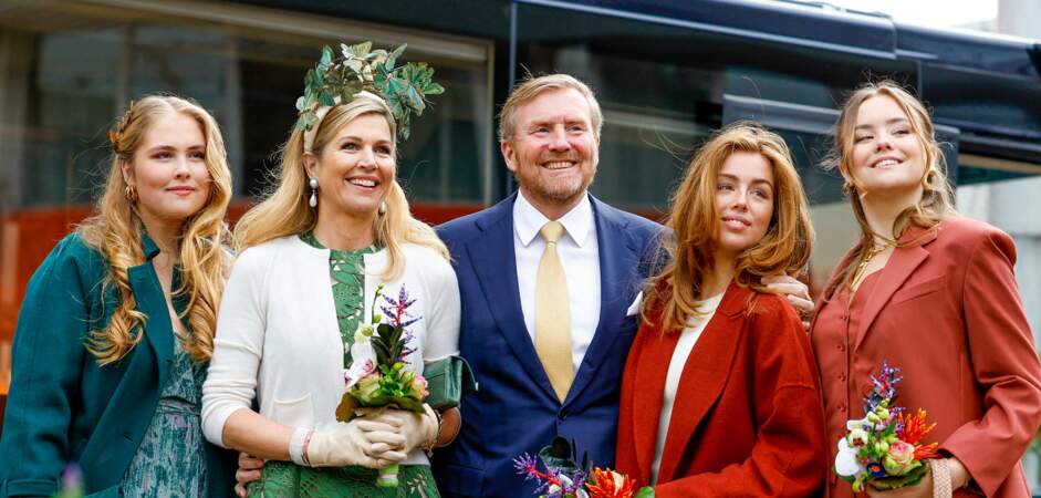 Ce 27 avril 2024, le roi Willem-Alexander a fêté son anniversaire en compagnie de sa femme la reine Maxima des Pays-Bas et leurs filles, les princesses Catharina-Amalia, Alexia et Ariane des Pays-Bas.