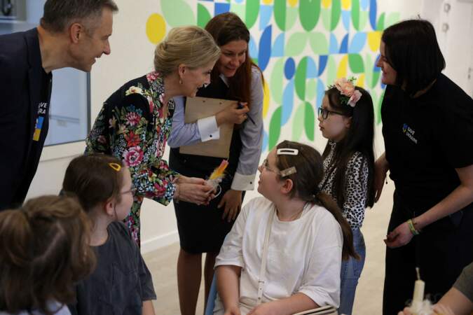La duchesse d'Édimbourg au centre familial de l'ONG "Save Ukraine".