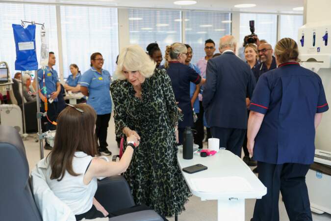 La reine Camilla lors de la visite au centre de traitement contre le cancer à Londres.