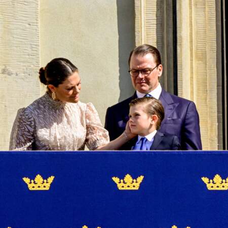 La princesse Victoria de Suède, le prince Daniel de Suède, le prince Oscar de Suède lors des célébrations du 78ème anniversaire du roi de Suède.
