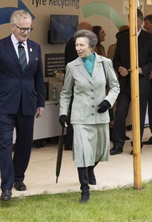Le 2 mai 2024, la princesse Anne, la mère de Zara Tindall, a également assisté au concours hippique Royal Windsor Horse Show à Windsor.
