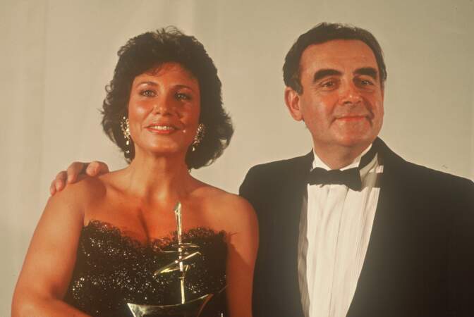 Anne Sinclair et Bernard Pivot lors de la soiree des "Sept d'or" en 1988